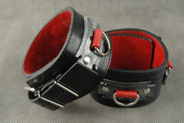 Наручники "Beastley" кожа, черные 